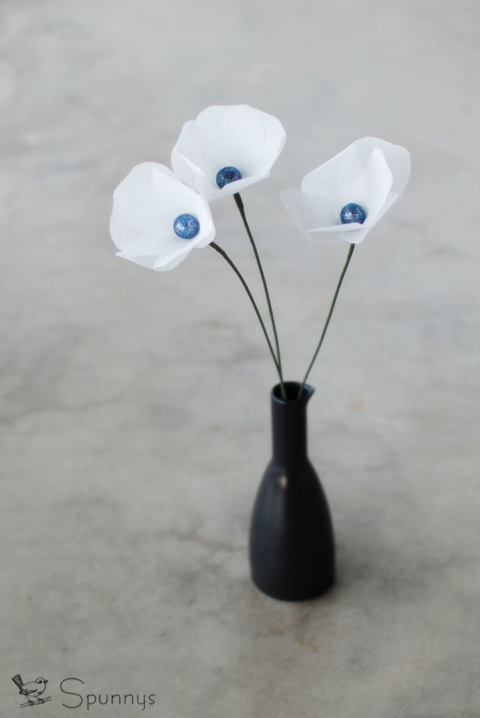 how to make stamens paper flower 2