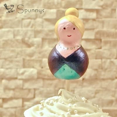 Easy DIY cake toppers - spun cotton