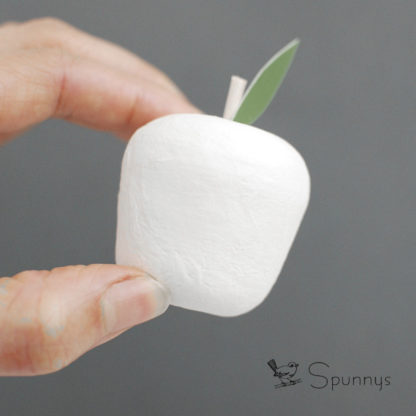 Spun cotton apple with stem