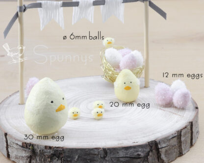 Pasqua Diorama pulcini uova filate cotone carino progetto fai-da-te
